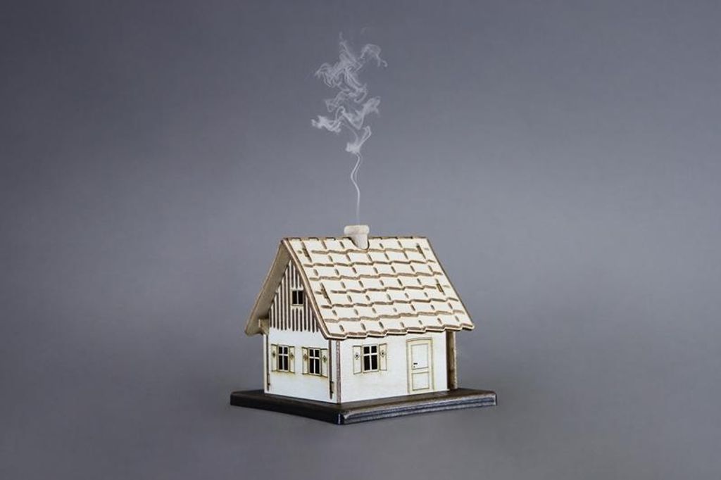 Rauchhaus (11,3x10x11,3cm) von Weigla Holzkunst