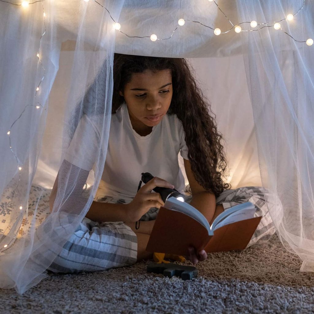 Doppelbett Moskitonetz für Bett - 4 offene rechteckige Moskitonetze - feinmaschiges quadratisches Moskitonetz - 240 x 210 x 190 cm - weiß