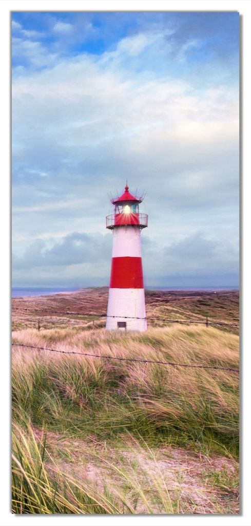 Wallario selbstklebende Türtapete 93 x 205 cm - Leuchtturm am Strand von Sylt - Abwischbar, rückstandsfrei zu entfernen