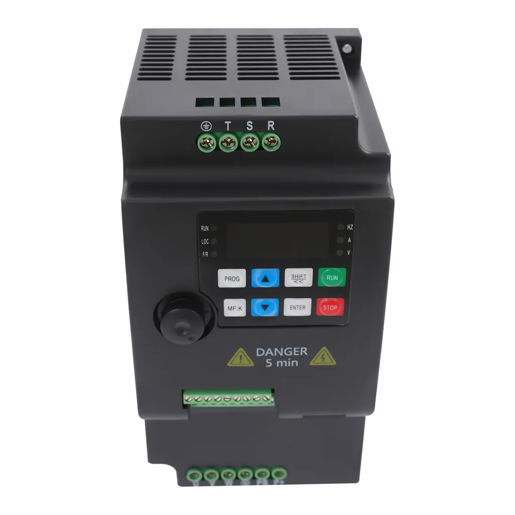 Évitez les surcharges : Convertisseur 5kW 380V VFDA pour moteur 3P