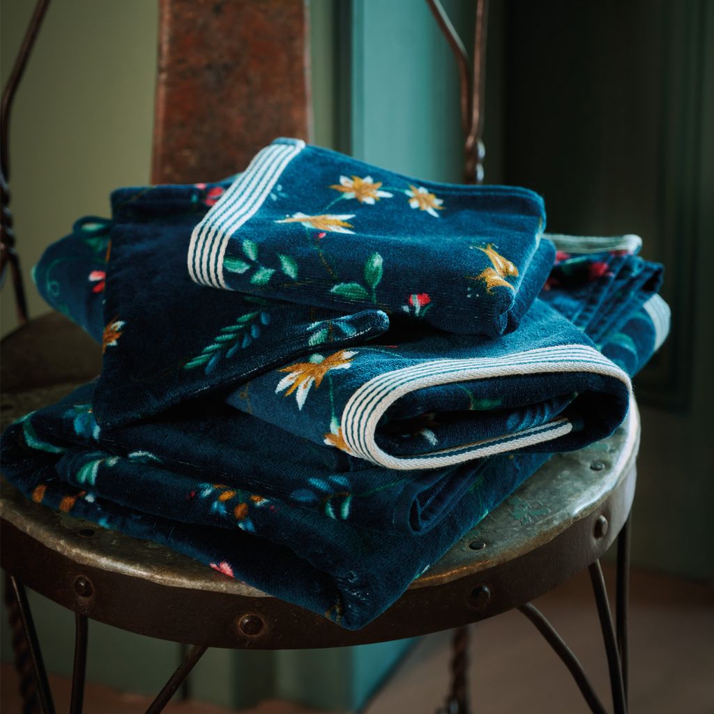 Pip Studio Les Fleurs Badetuch Farbe Dunkelblau Größe 70x140cm