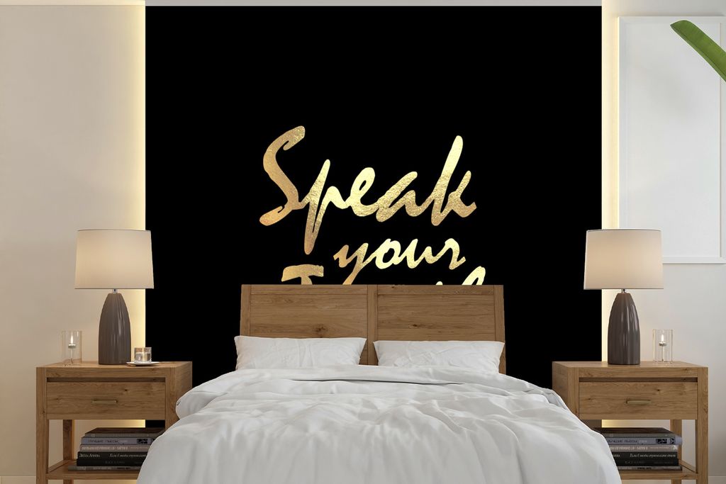 MuchoWow Fototapete für Wohnzimmer oder Schlafzimmer Wandtapete Vinyl Motivtapete Zitat - Wahrheit - Gold - 350x350 cm - Schlafzimmertapete
