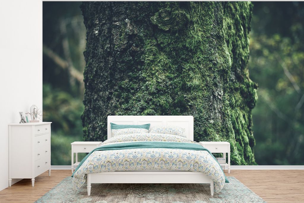 MuchoWow Fototapete für Wohnzimmer oder Schlafzimmer Wandtapete Vinyl Motivtapete Moosbewachsener Baumstamm - 320x240 cm - Tapeten
