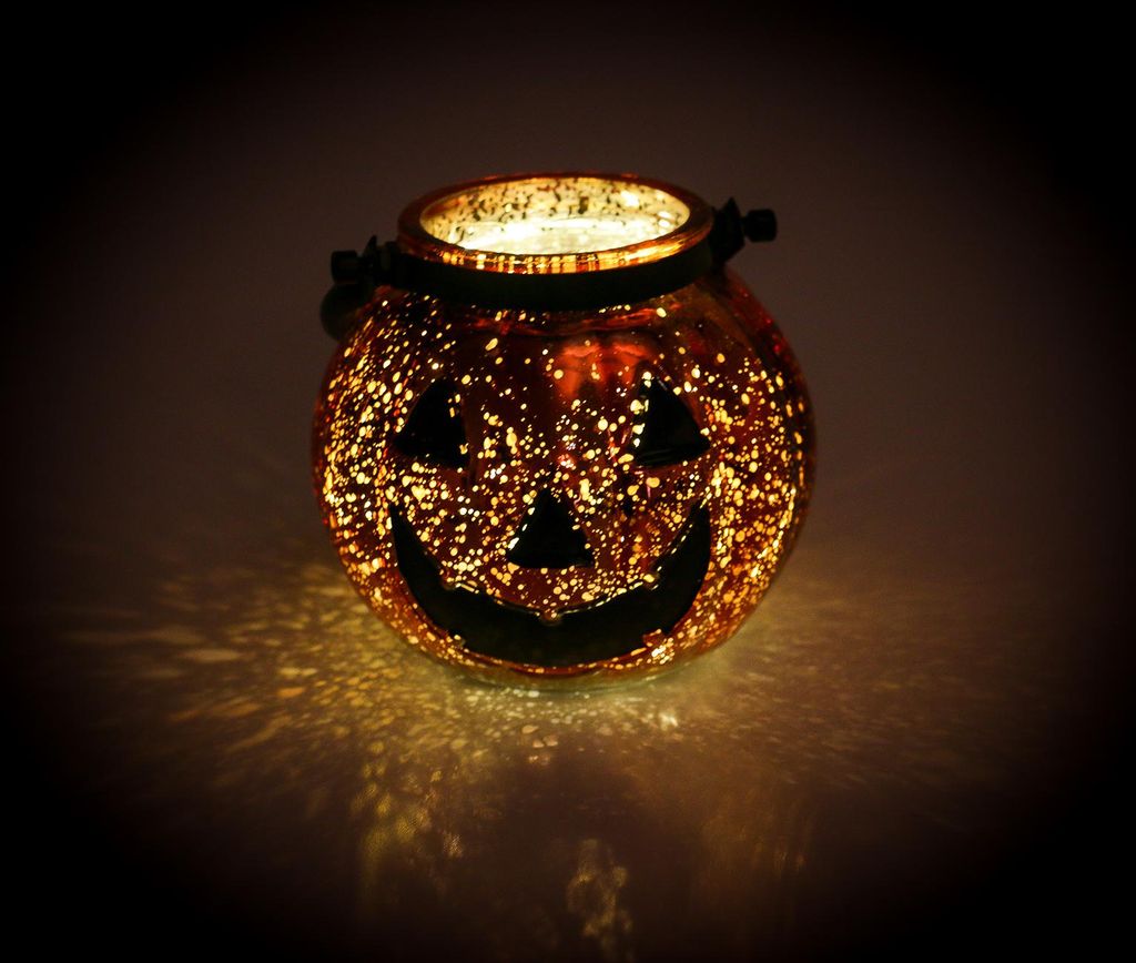 Halloween Deko Kürbis aus Glas mit 10 LEDs am Kupferdraht, mit Henkel als Korb oder Deko-Leuchte nutzbar, Batteriebetrieb