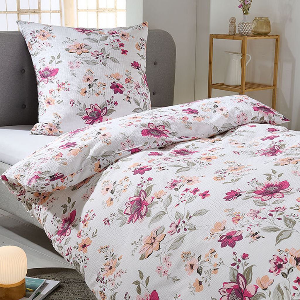 Traumschlaf Seersucker Bettwäsche Fleur lila 240x220 cm + 2x 80x80 cm