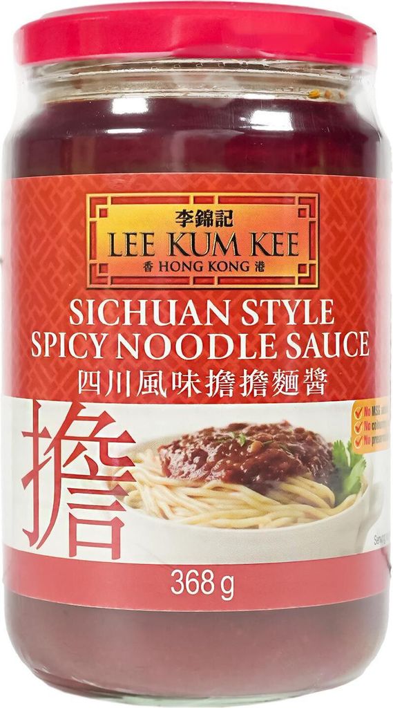 LKK Sichuan Spicy Noodle Sauce 368g Produktbild 