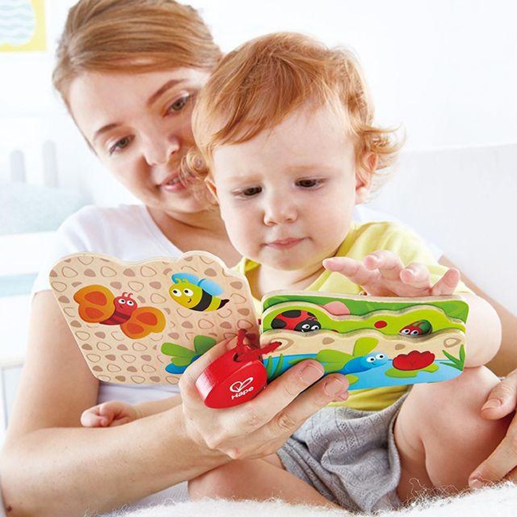 Hape Holz Babybuch Tiere - nachhaltiges Baby Spielzeug Buch