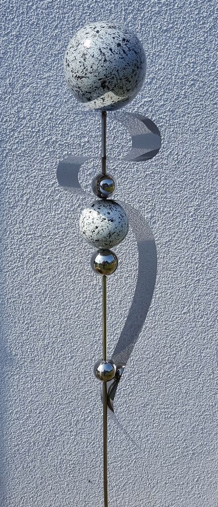 Skulptur Saturn Kugel weiss Edelstahl 160 cm Beetstecker Gartenstecker