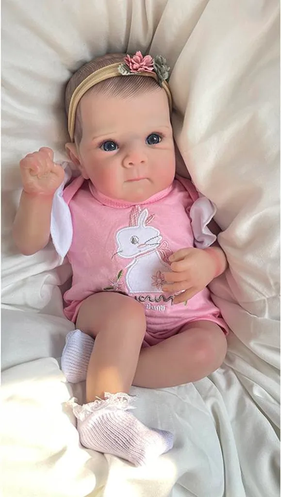 Poupée Reborn fille corps souple avec cheveux et cils faits main