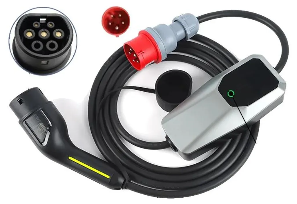 Chargeur EV 16A Triphasé Réglable : Solution de Recharge Longue Portée 10m