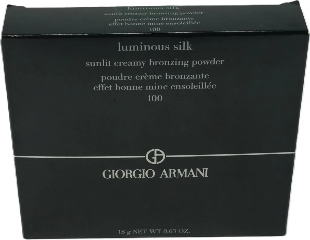 Adieu Teint Terne avec la Poudre Bronzante Luminous Silk Armani 18g