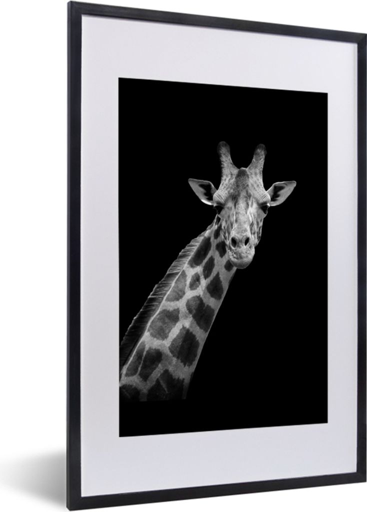 MuchoWow Gerahmtes Poster Giraffe - Wildtiere - Schwarz - Weiß - Porträt 40x60 cm - Poster mit Schwarzem Bilderrahmen Wandposter Rahmen Foto Bi...