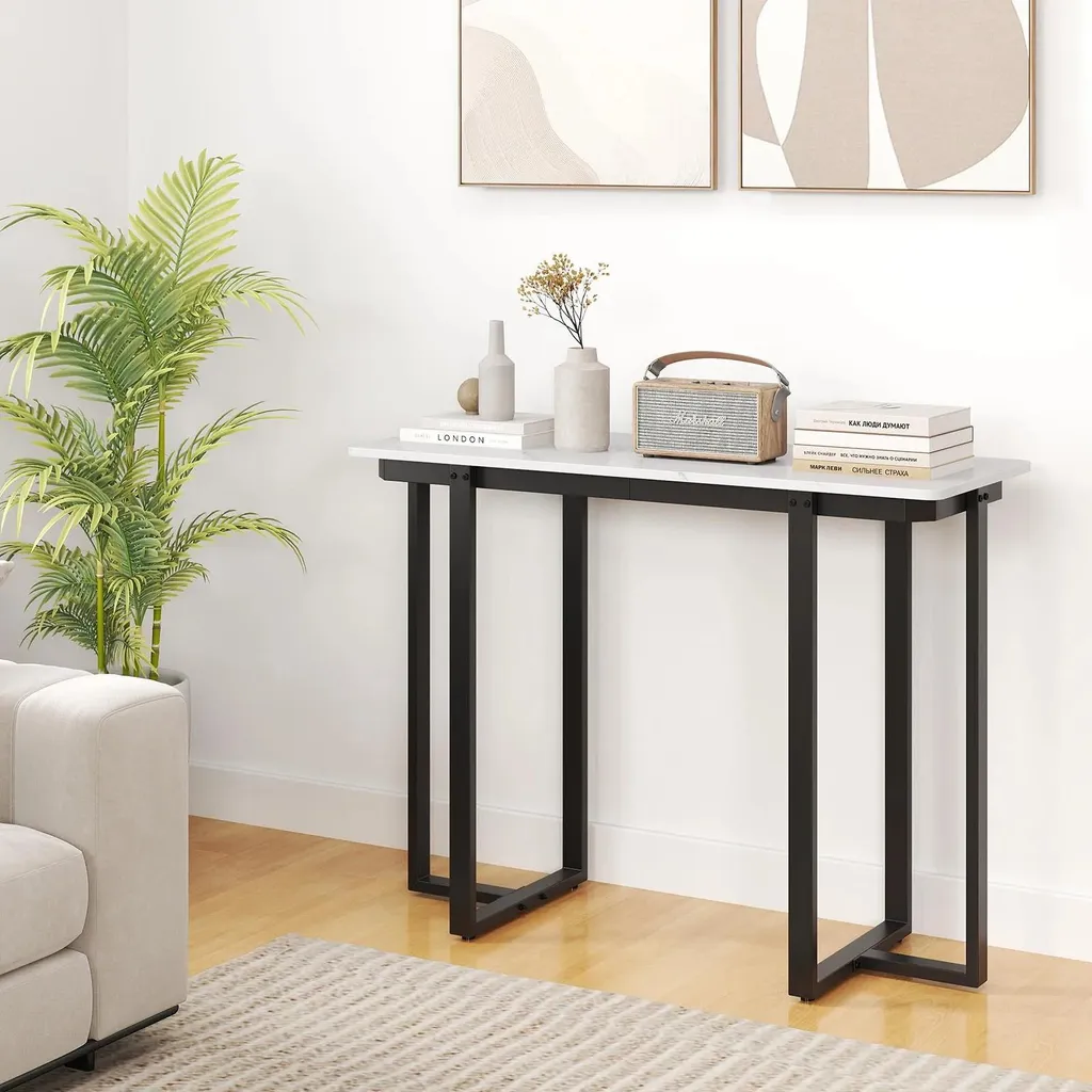 Table d'entrée fine blanche effet marbre console design géométrique chic