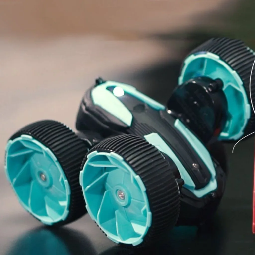 Voiture Cascadeuse Tout-Terrain 4x4 Télécommandée Stunt Rotation 360 degrés
