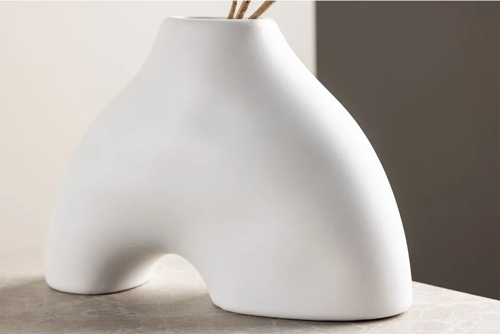 Vase blanc Kento Venture Design - Finition mate et forme épurée chic - 6
