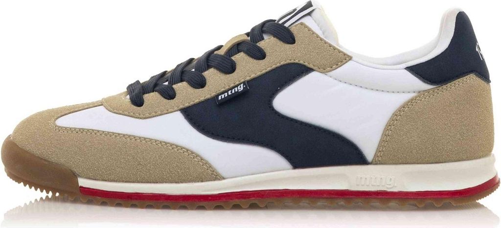 Mustang Sneakers 225-84787-C58422 in White color size 45