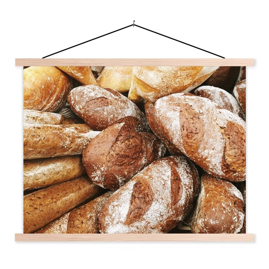 MuchoWow Textilposter Nahaufnahme von frisch gebackenen Brötchen 60x45 cm mit holzfarbenen Rahmen - Bild