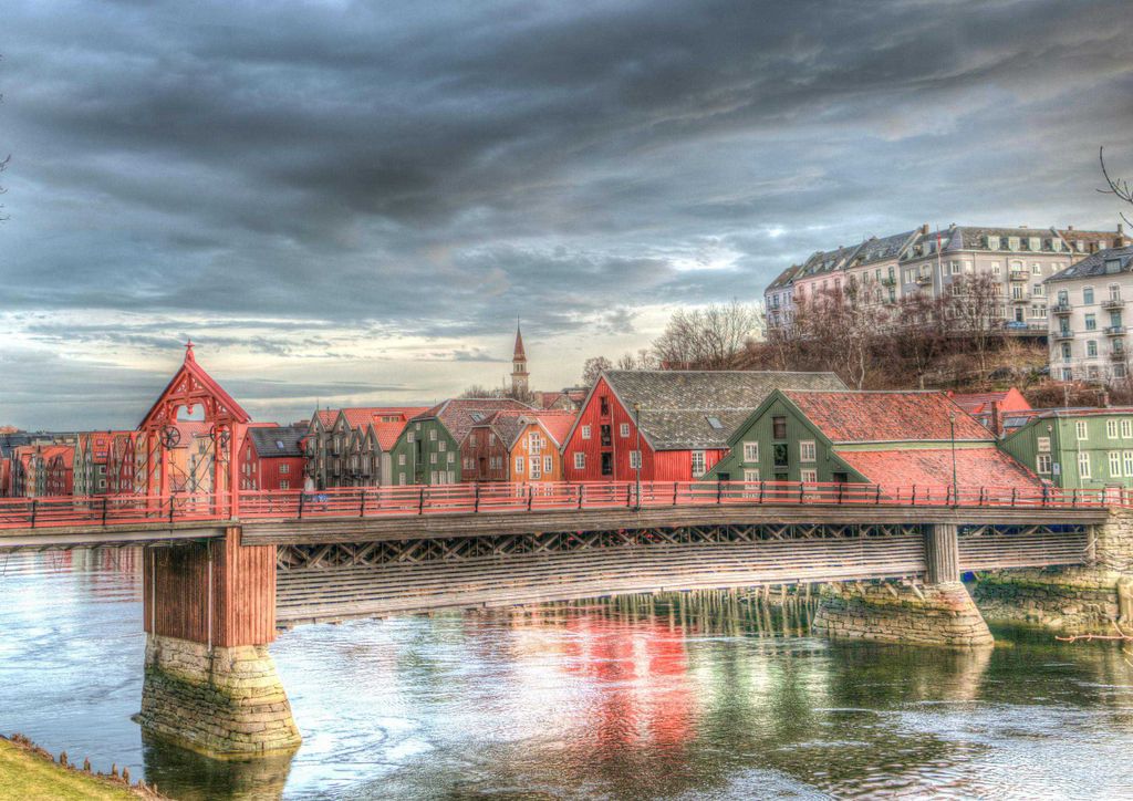 hansepuzzle 26794 - Trondheim Puzzle, 260 Teile, Reisen, 41,0 x 28,0cm mit hochwertiger Aufbewahrung, Kartonbox und wiederverschließbarem Beutel