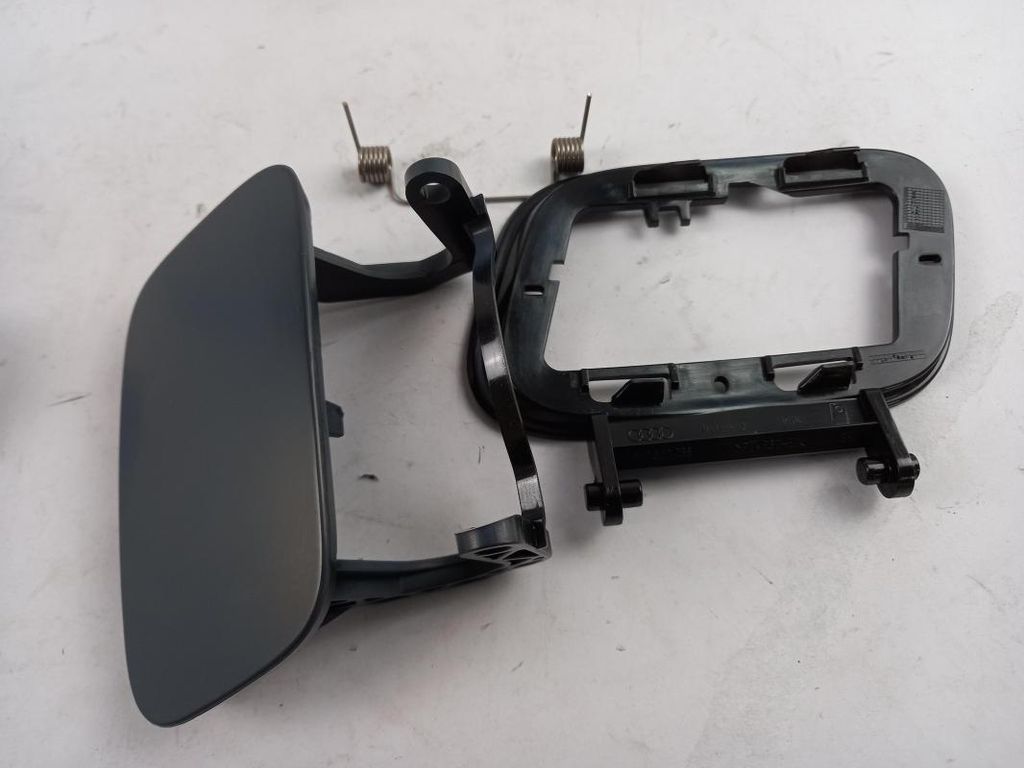 Original AUDI A4 8K Stoßstange Abdeckkappe vorne rechts 8K0898956