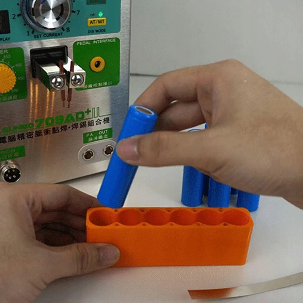 Moule de Soudage en Bakélite Haute Précision pour 96 Accus de Batterie