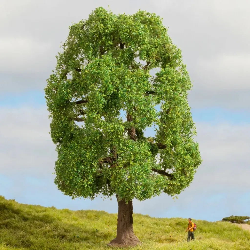 Donnez du Relief à votre Maquette avec l'Arbre Frêne NOCH 20100 Ultra-Réel