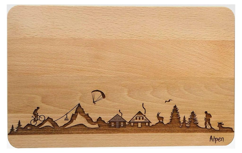 Brotzeitbrett Alpen Skyline | Frühstücksbrettchen aus Buche | Holz Schneidbrett | Geschenk mit Gravur
