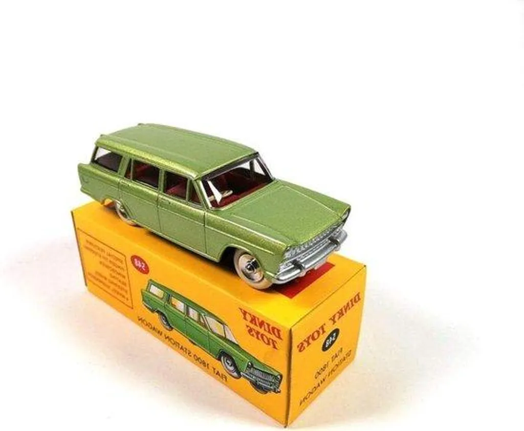Miniature automobile 1:18 en métal vert - Modèle réduit haut de gamme