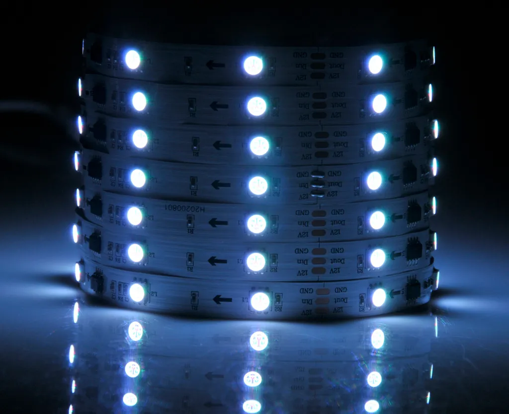 Solution éclairage LED MAGIC RGB 5m Polux pour relooker votre intérieur - 14