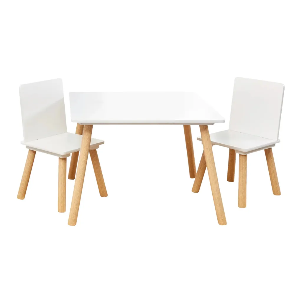 Mobilier de chambre enfant : table et chaises en bois blanc robuste