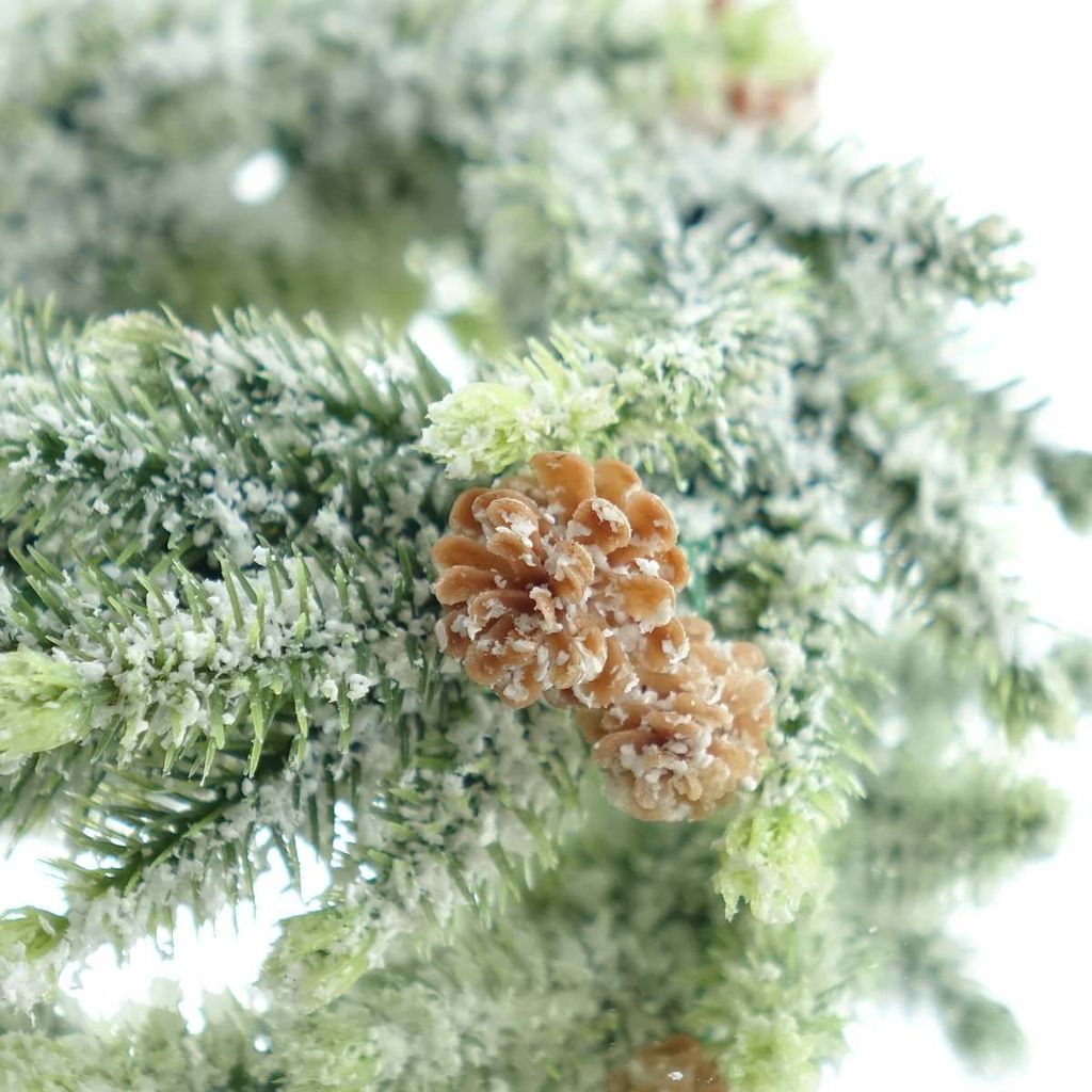 Weihnachtsdeko Fichtenkranz mit Kunstschnee Ø Kaufland.de