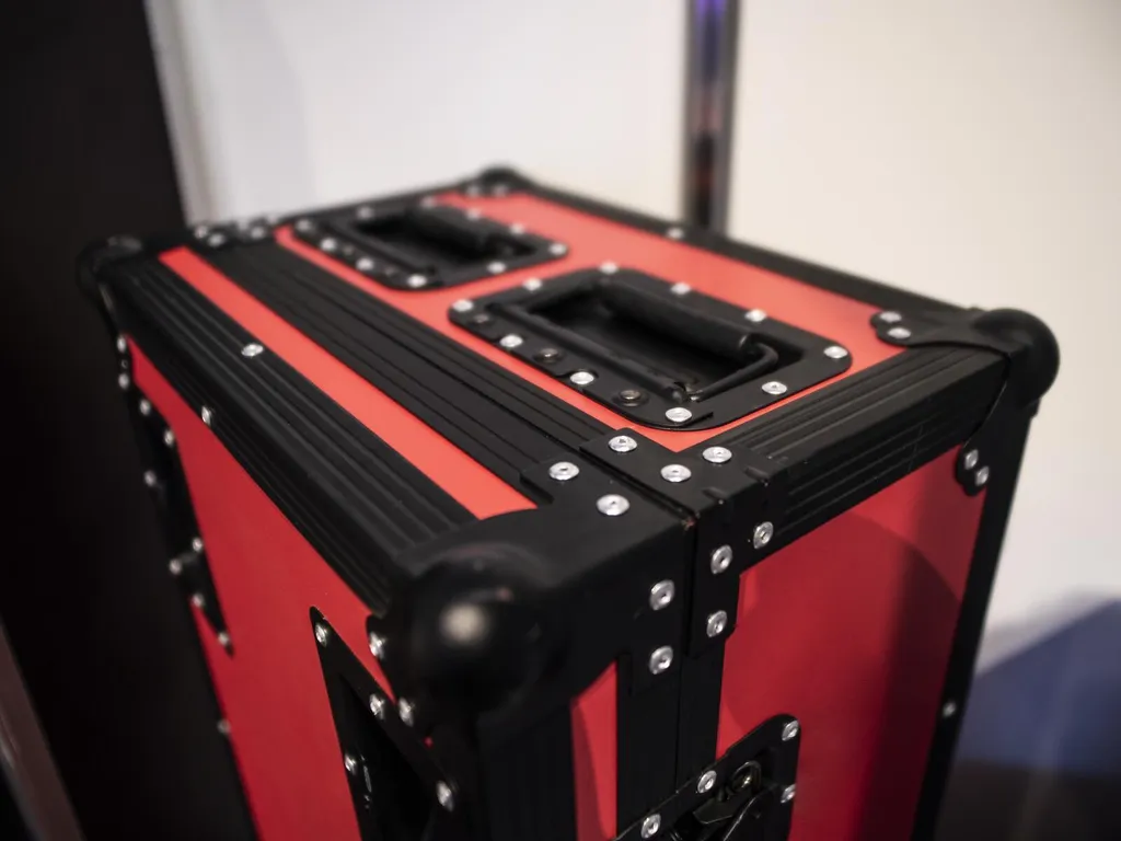 Flightcase de Rangement pour 4 Projecteurs LED Umbrella avec Roulettes