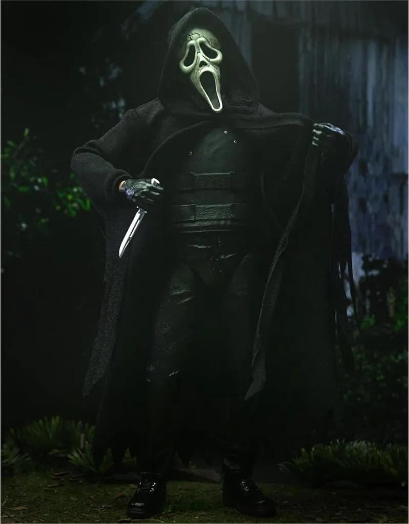 Ghost Face Ultimate Inferno Figurine 18cm avec Accessoires de Cinéma