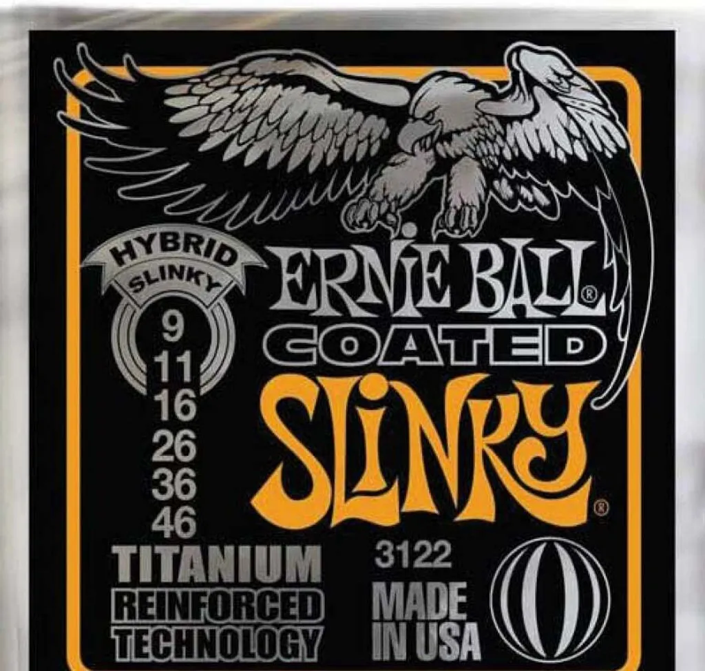 Évitez la Rouille : Cordes Guitare Ernie Ball 3122 Coated Hybrid Slinky