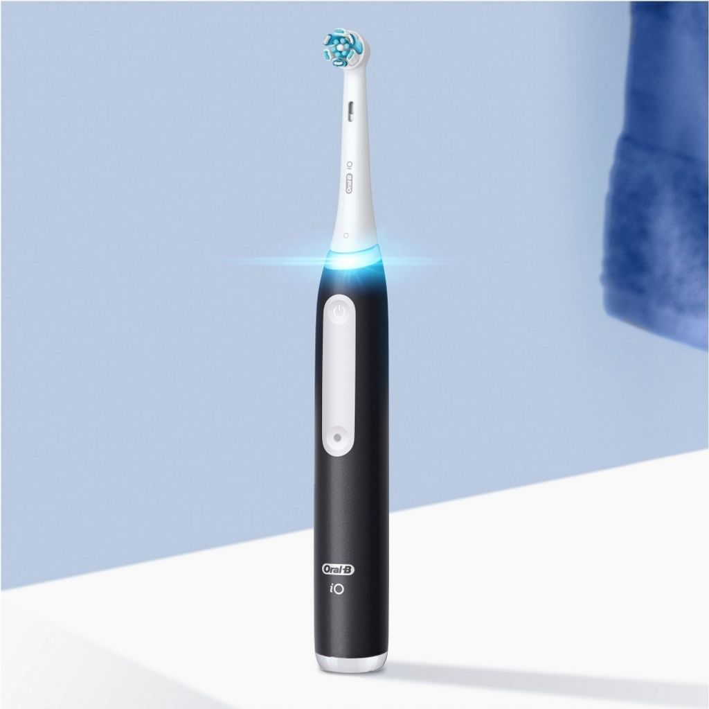 Oral-B iO Series 3 Matt Black mit Reiseetuie, Elektrische Produktbild 2