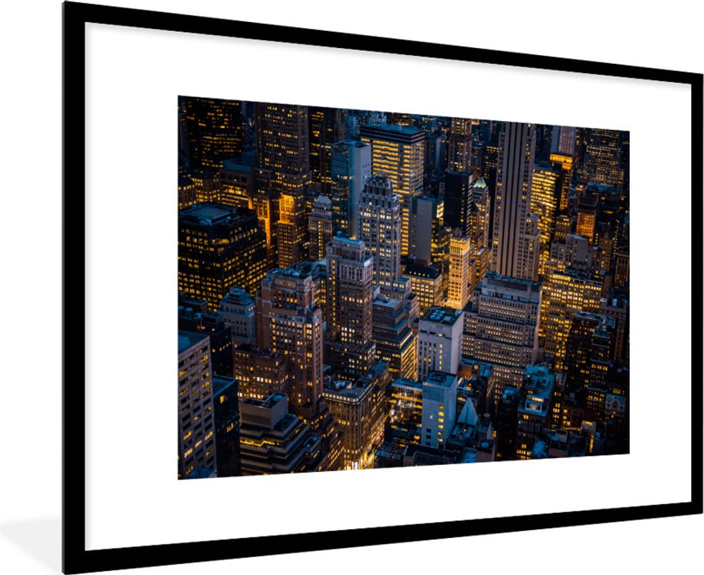 MuchoWow Gerahmtes Poster New York - Manhattan - Nacht 90x60 cm - Poster mit Schwarzem Bilderrahmen Wandposter Rahmen Foto Bilder - Wanddekoratio...