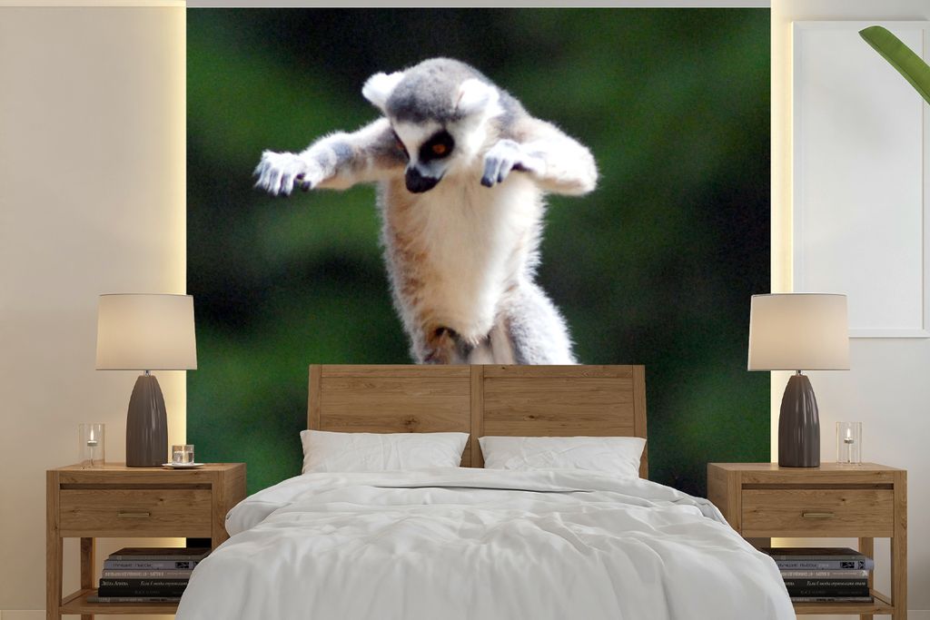 MuchoWow Fototapete für Wohnzimmer oder Schlafzimmer Wandtapete Vinyl Motivtapete Affe - Ringschwanzlemur - Baum - 260x260 cm - Papiertapeten