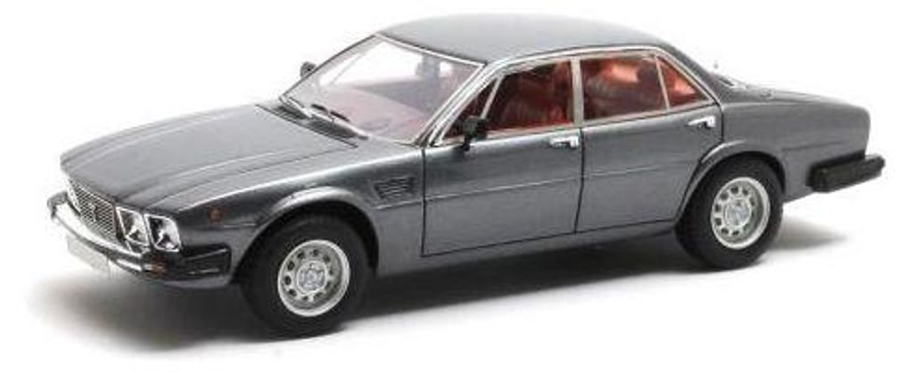 Matrix 1:43 DeTomaso Deauville Serie 2 (1978) - grijs Productafbeelding 