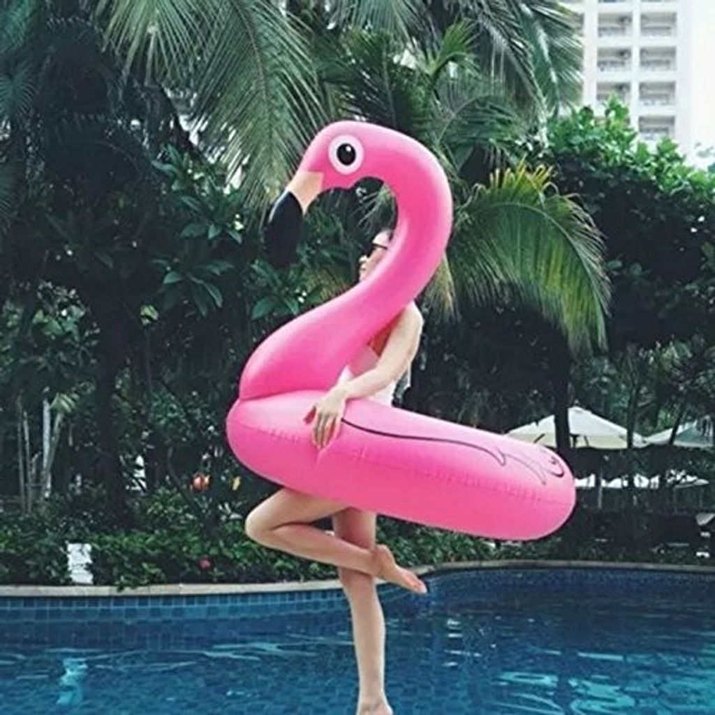 Getränkehalter Flamingo rosa aufblasbar gut als Spielzeug für Badespaß im Pool 
