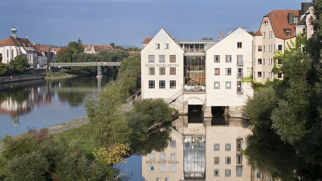 Jochen Schweizer Städtetrip Regensburg für 2 (2 Nächte); Erlebnis verschenken oder selbst erleben; Gutschein gültig für 2 Personen