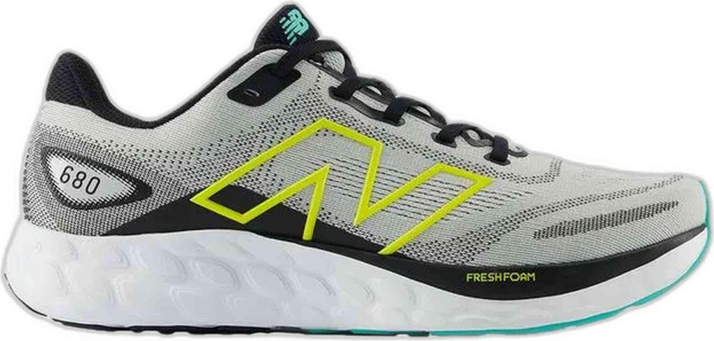 New Balance Sneakers M680CG8 in Grey color size 43