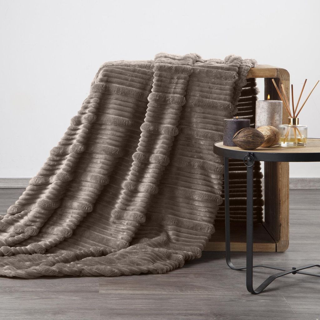 EUROFIRANY | Decke - Kuscheldecke - mit 3D-Streifenstruktur - 150 x 200 cm - beige