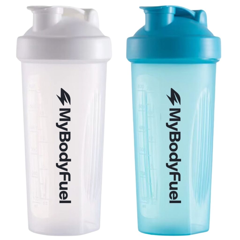 MyBodyFuel Shake Becher (2er Set) – Protein Shaker mit Mixfilter, 700 ml, BPA-frei – Für Smoothies & Proteinshakes (Weiß/Blau)
