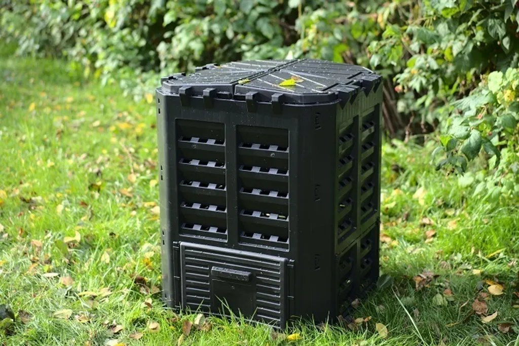 Composteur Anti-Odeur 300L ROJAPLAST - Solution Propre pour vos Déchets - 5