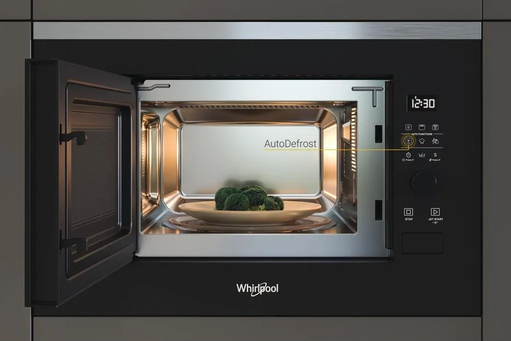 Four micro-ondes encastrable Whirlpool avec fonction gril combiné