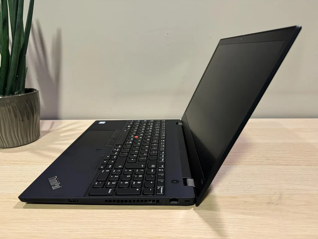 Lenovo T590 rapide SSD 256Go Windows 11 - ThinkPad reconditionné A