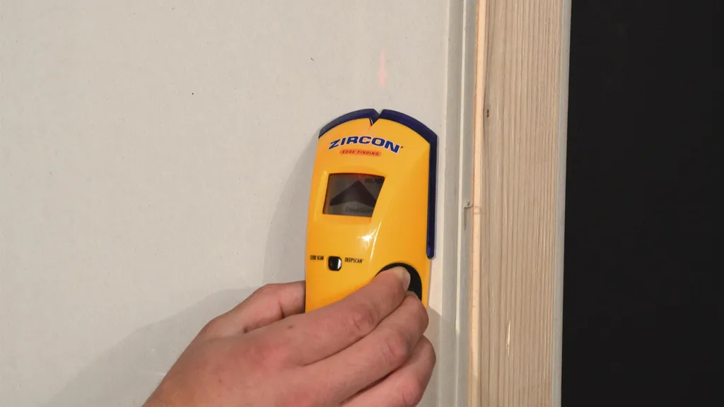 Détecteur de matériaux Zircon Studsensor L50 pour scanner vos cloisons - 3