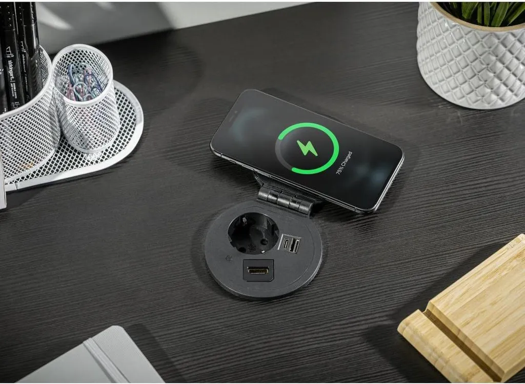 Finis les câbles visibles : prise de table GTV avec charge induction - 6