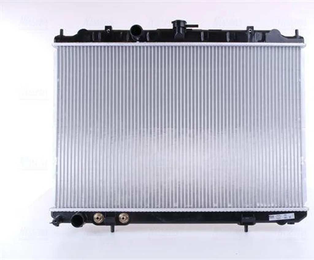 Refroidir moteur X-Trail efficacement avec le Radiateur NISSENS 68704 OE
