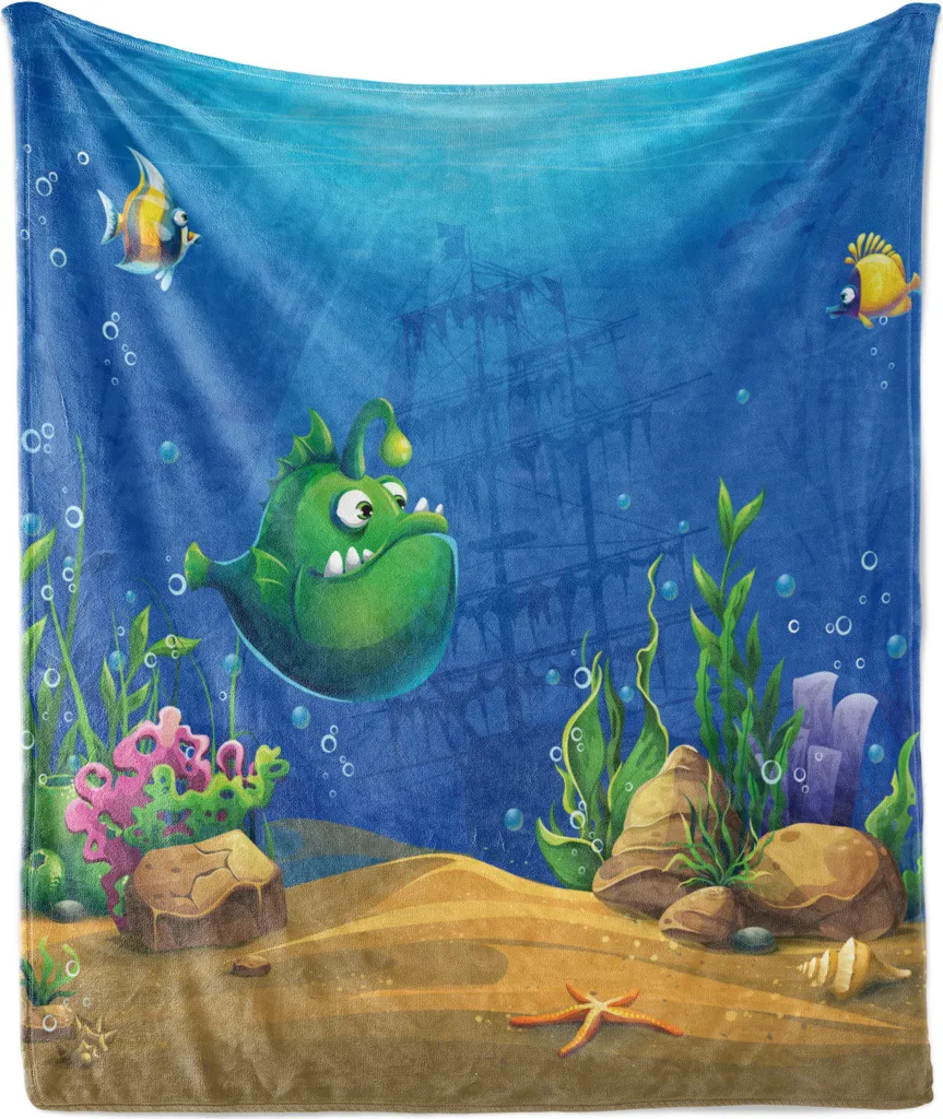 ABAKUHAUS Coperta in morbido pile di flanella, divertente pesce cartoon su sfondo di nave pirata affondata, 175 x 230 cm, blu azzurro multicolore