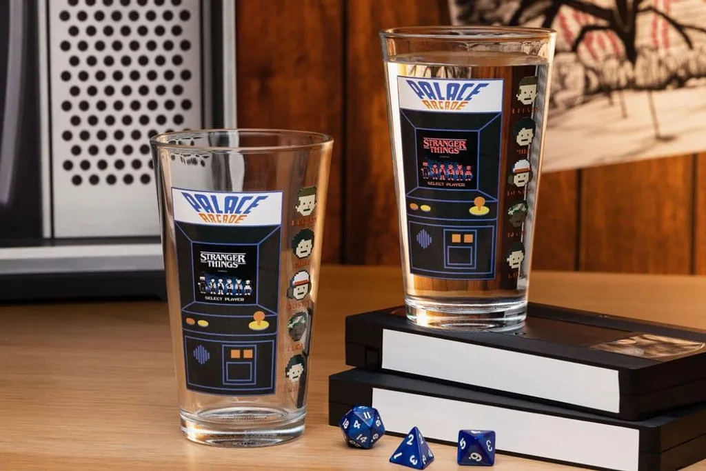 Verre Stranger Things Paladone 450ml en forme de borne d'arcade retro